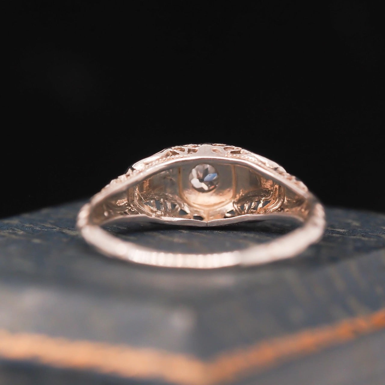 18k White Gold Art Deco Diamond Engagement Ring - VHK#365a