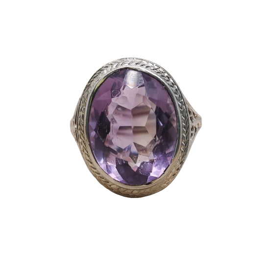 Circa 1930s 18K White Gold Oval Shape Amethsyt Ring - VHK#369