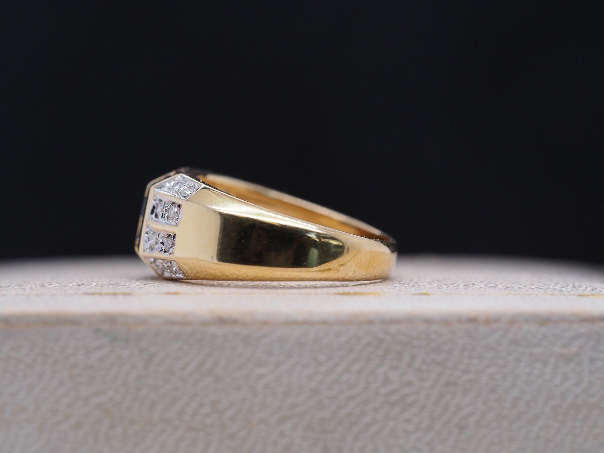 14K Yellow Gold Sapphire and Diamond Ring - VHK#287
