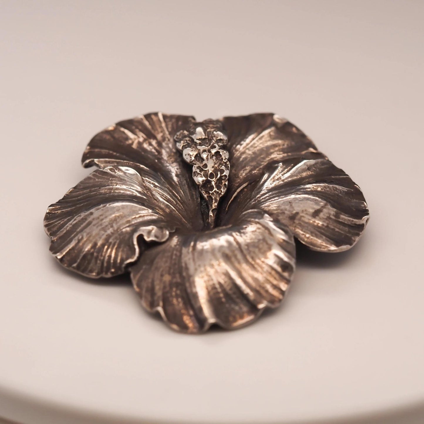 Vintage Large Size Sterling Silver GUMPS Hibiscus Flower - VHK#554