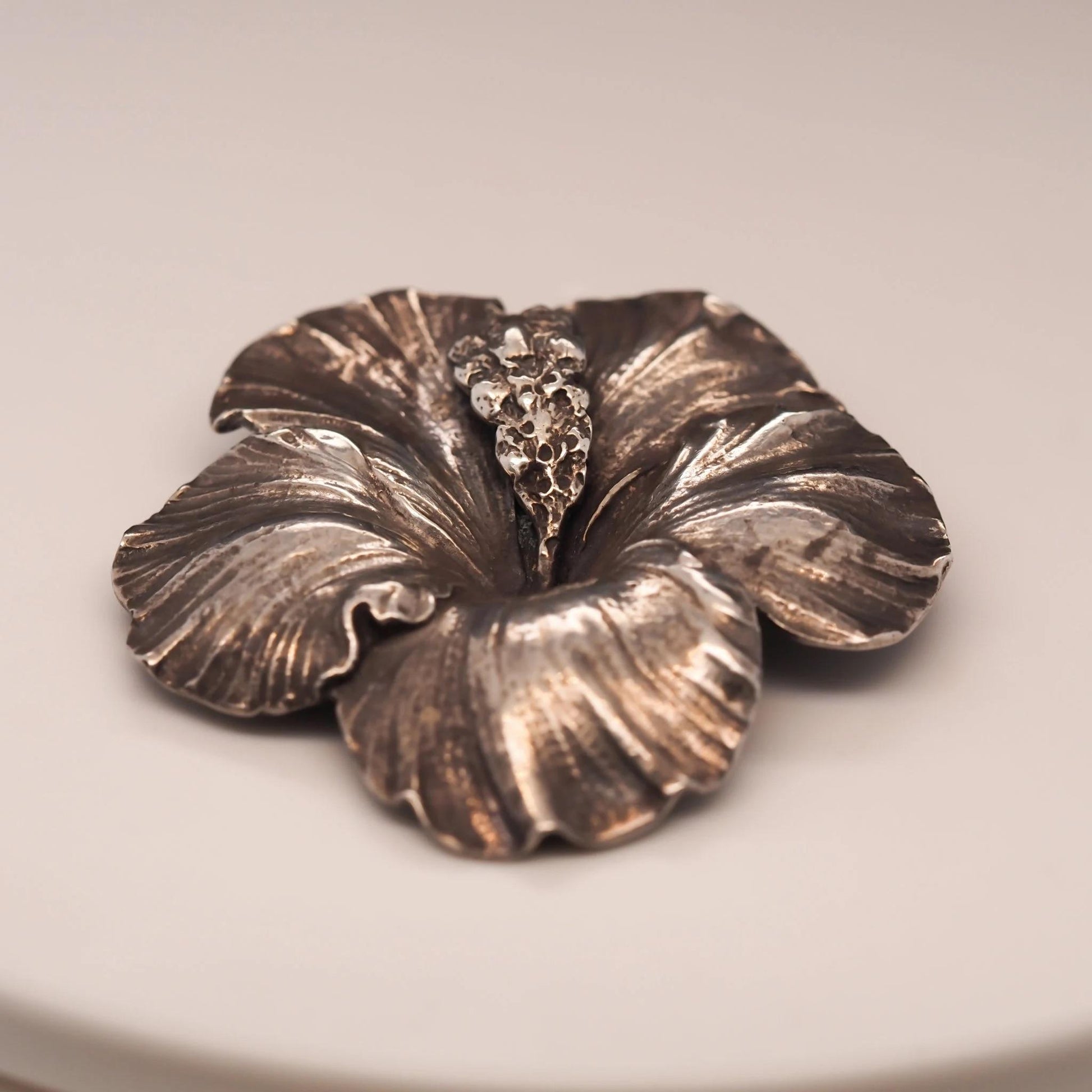 Vintage Large Size Sterling Silver GUMPS Hibiscus Flower - VHK#554
