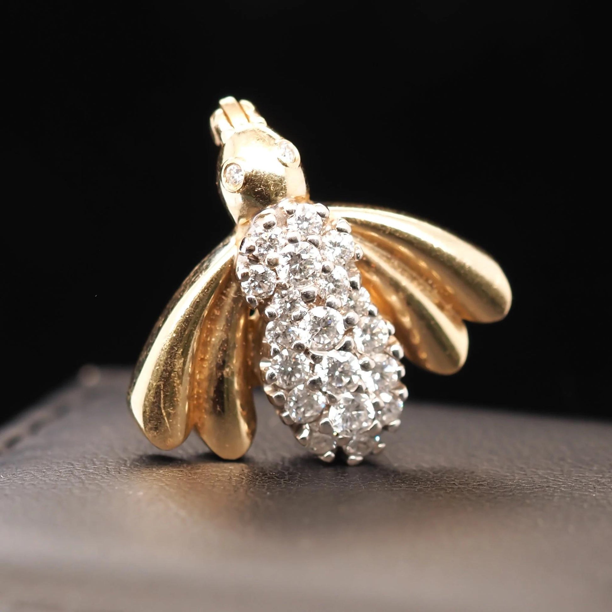 Vintage 14K Yellow Gold and Diamond Fly Brooch Pin - VHK#590