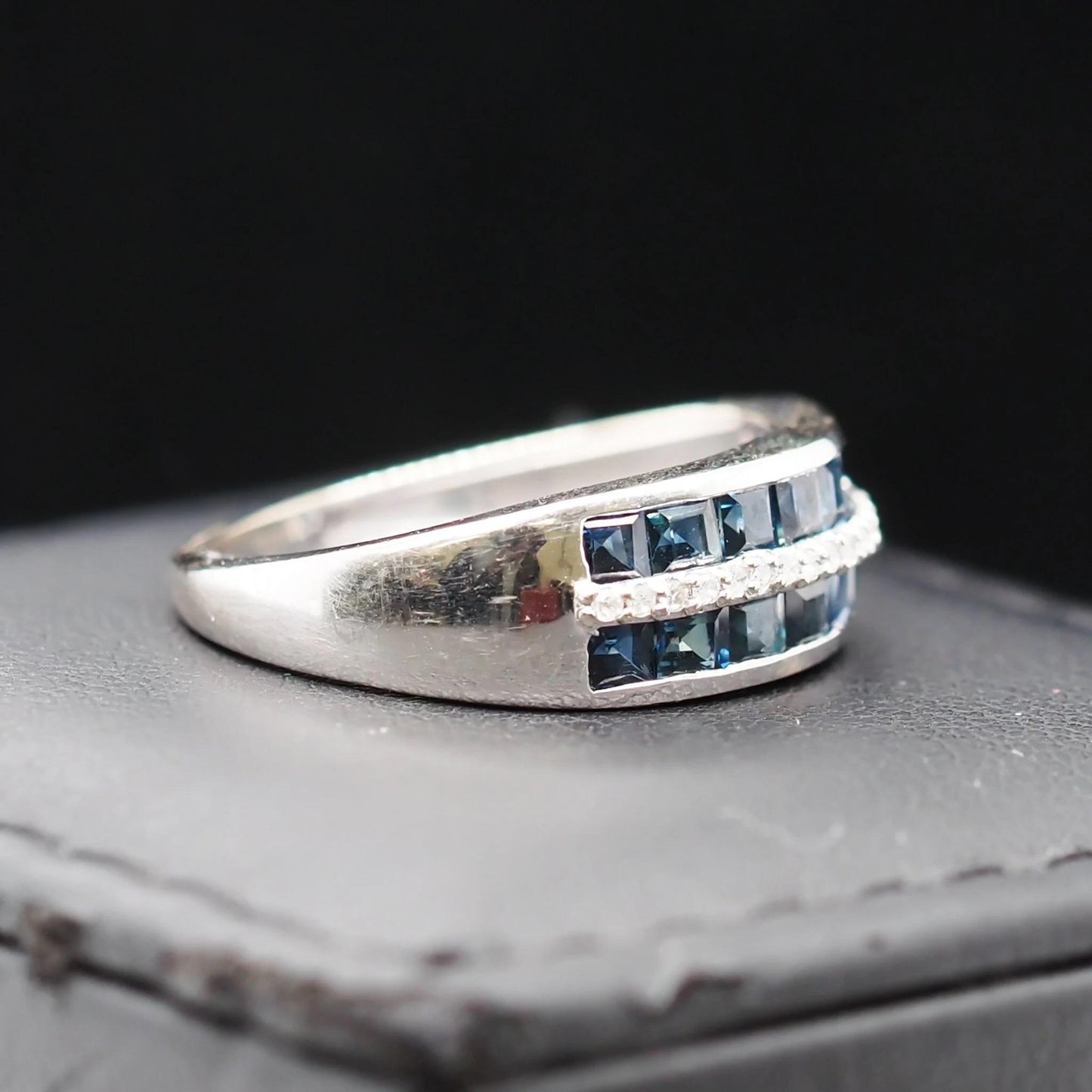14K White Gold Sapphire and Diamond Wedding Band - VHK#594