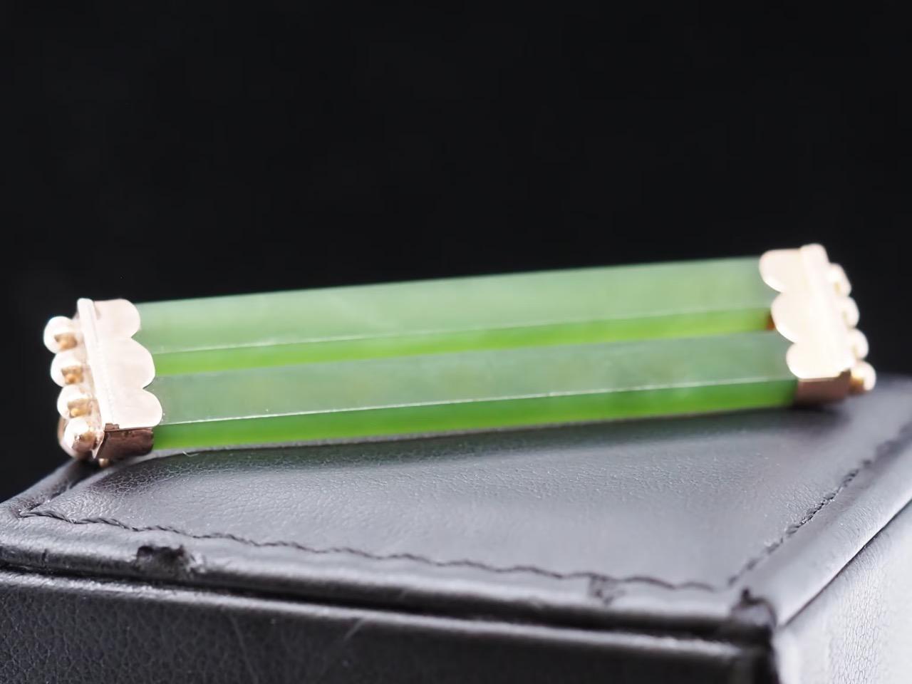 1920s 14K Yellow Gold Straight Double Bar Jade Brooch Pin - VHK#598