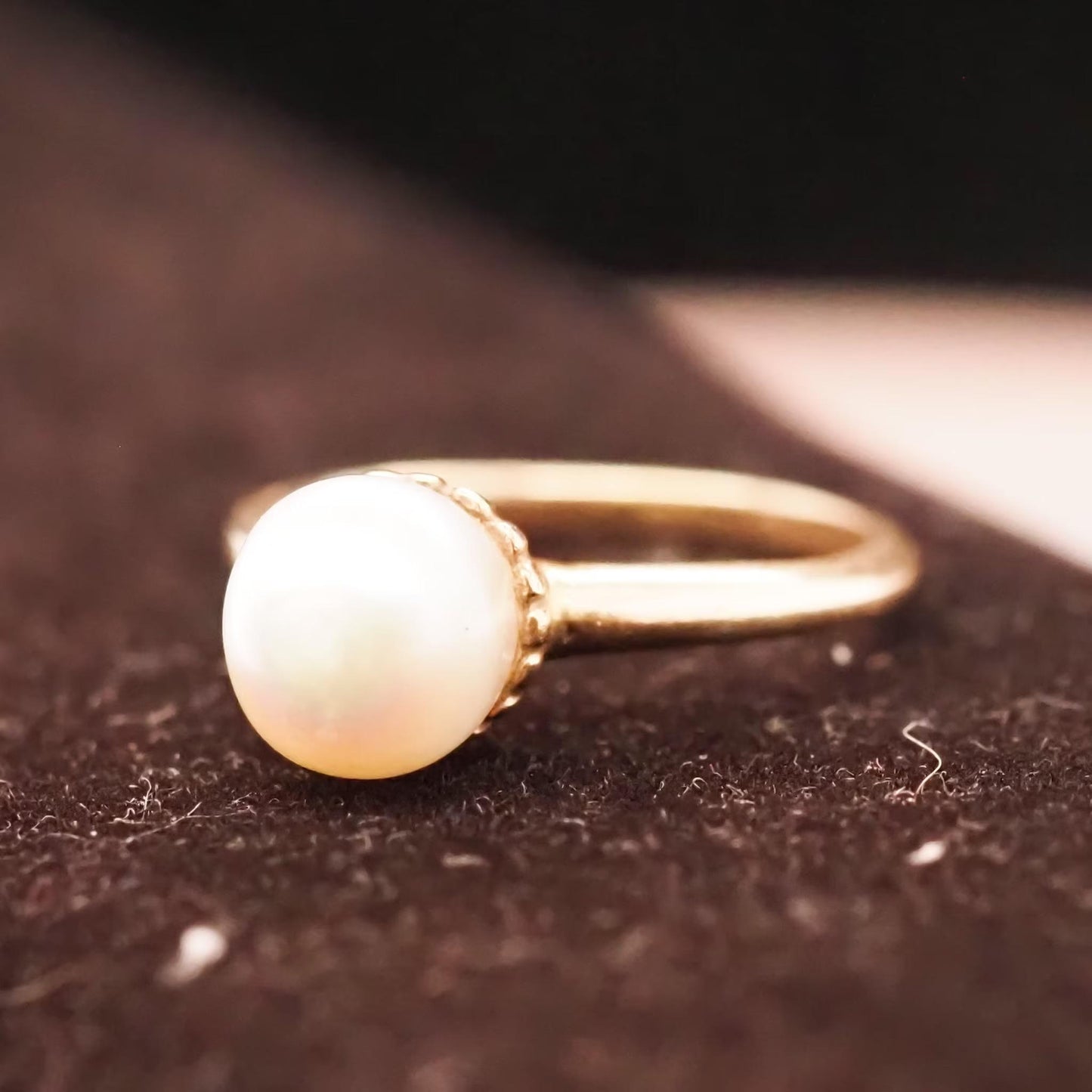 1900s Edwardian 14K Yellow Gold Pearl Ring with Scallop Prongs - VHK#614