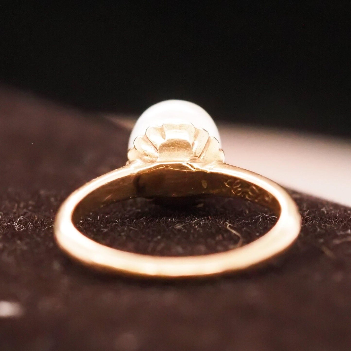 1900s Edwardian 14K Yellow Gold Pearl Ring with Scallop Prongs - VHK#614