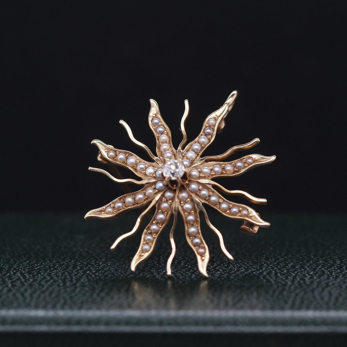 1900s Edwardian Flower Brooch with Pearls and Old Mine Diamond - VHK#201