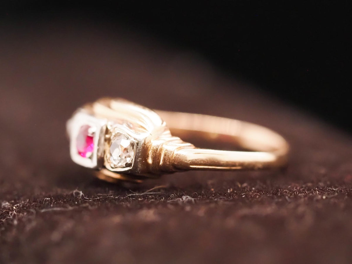 14K Yellow Gold Ruby and Old Mine Cut Diamond 3 Stone Ring - VHK#641