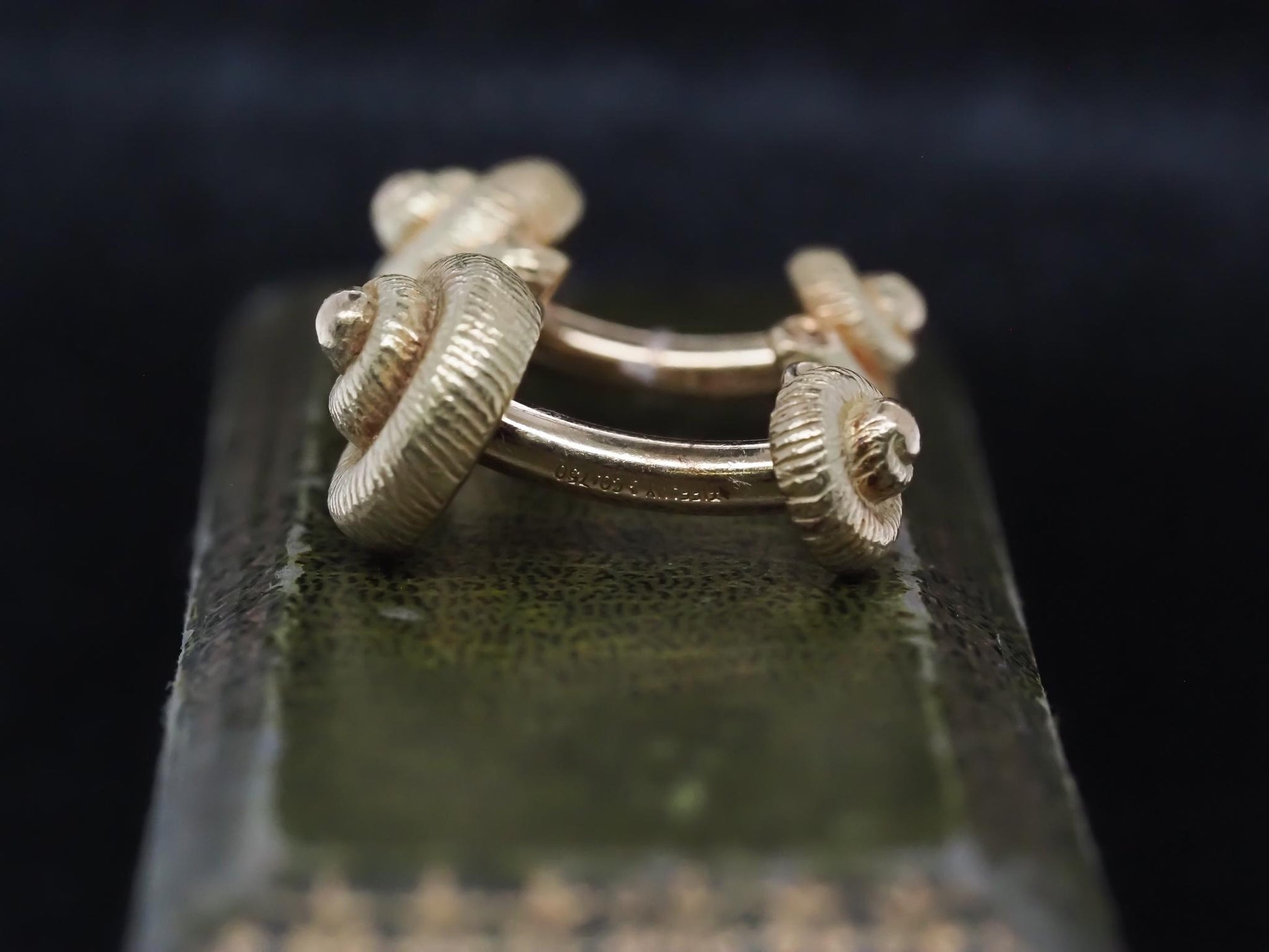 Vintage Tiffany & Co. 18K Gold Sea Shell Cufflinks - VHK#732a
