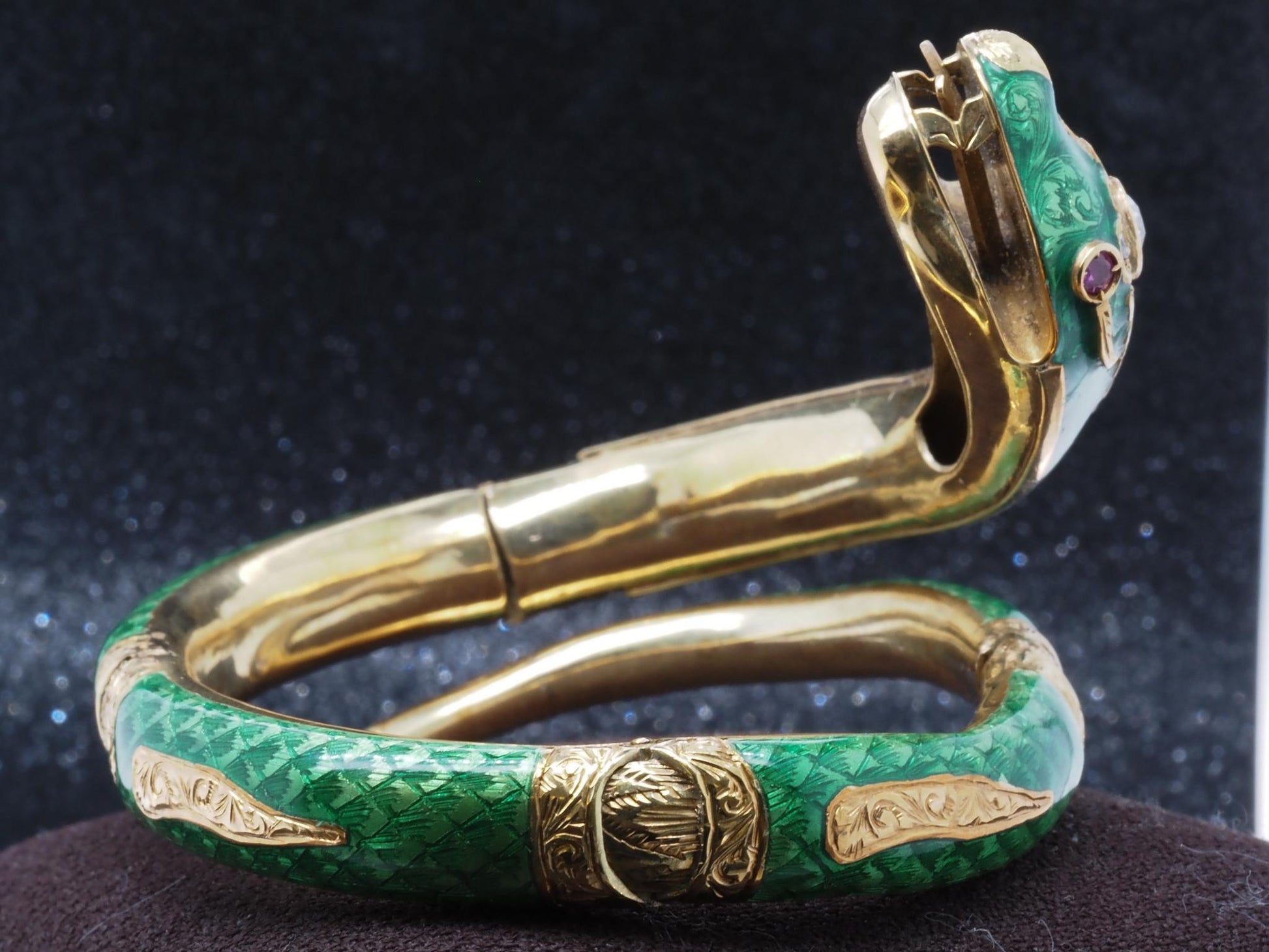 Estate 18K Gold Enamel Serpent Bangle with Old Mine Diamond - VHK#870a