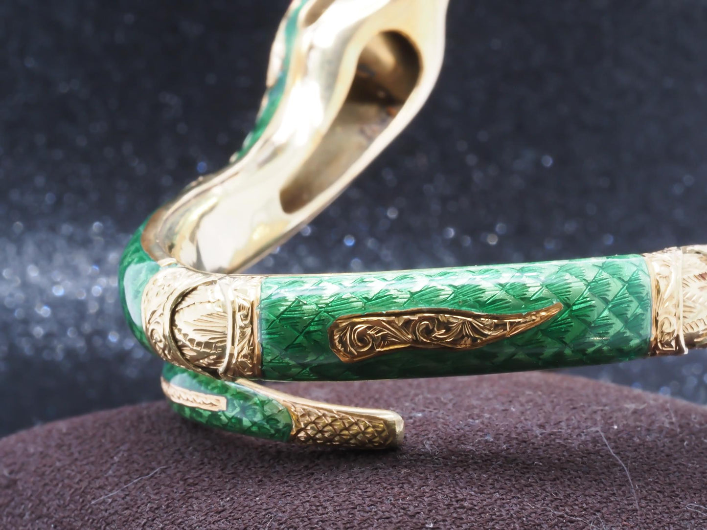 Estate 18K Gold Enamel Serpent Bangle with Old Mine Diamond - VHK#870a