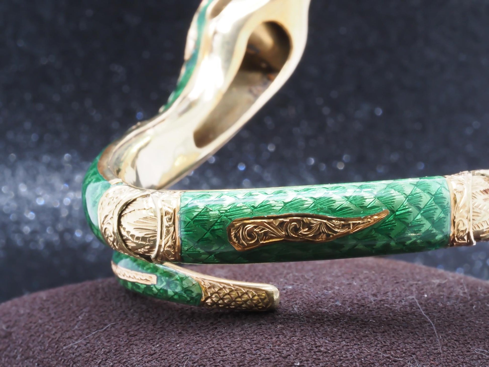 Estate 18K Gold Enamel Serpent Bangle with Old Mine Diamond - VHK#870a
