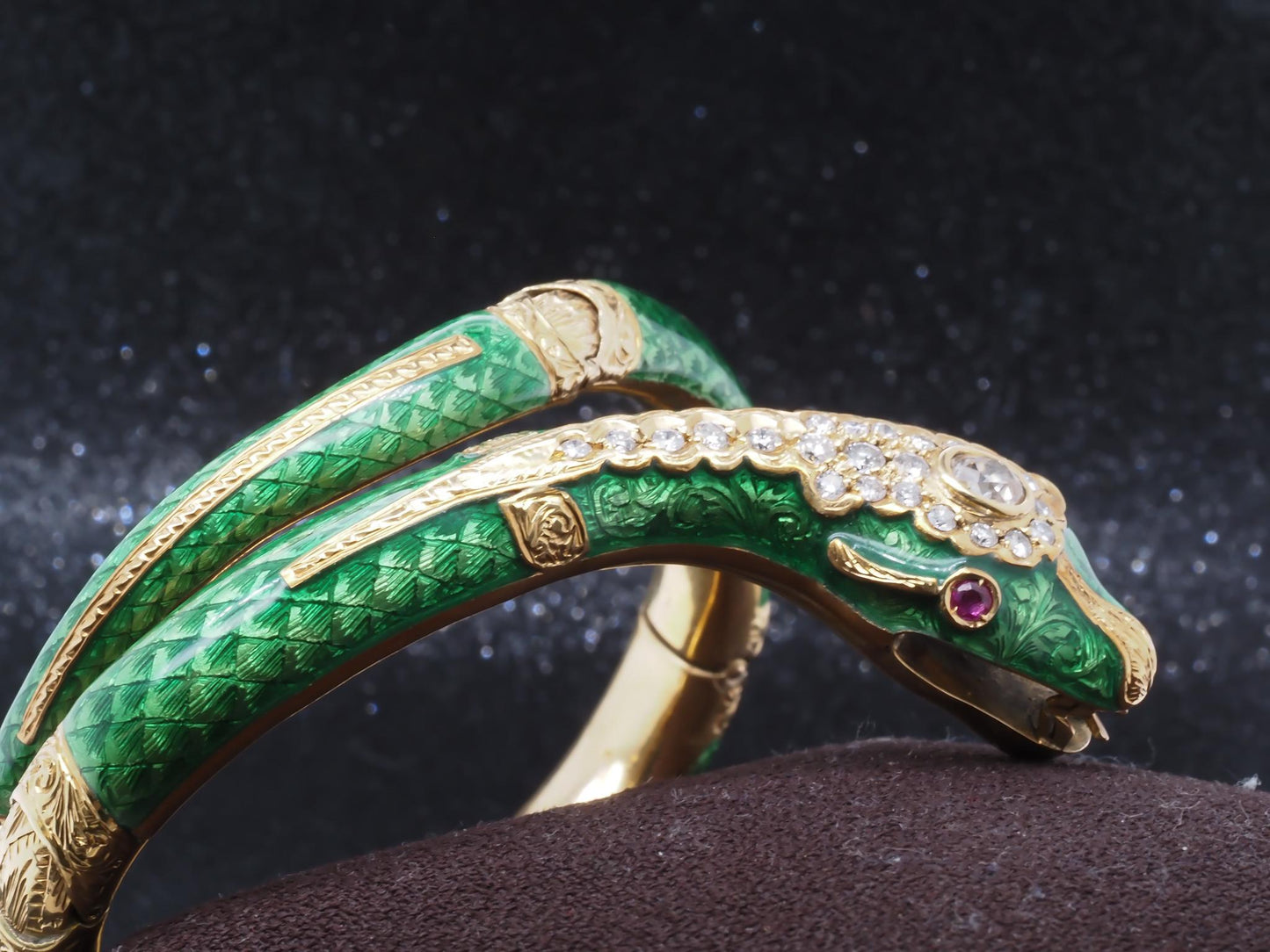 Estate 18K Gold Enamel Serpent Bangle with Old Mine Diamond - VHK#870a