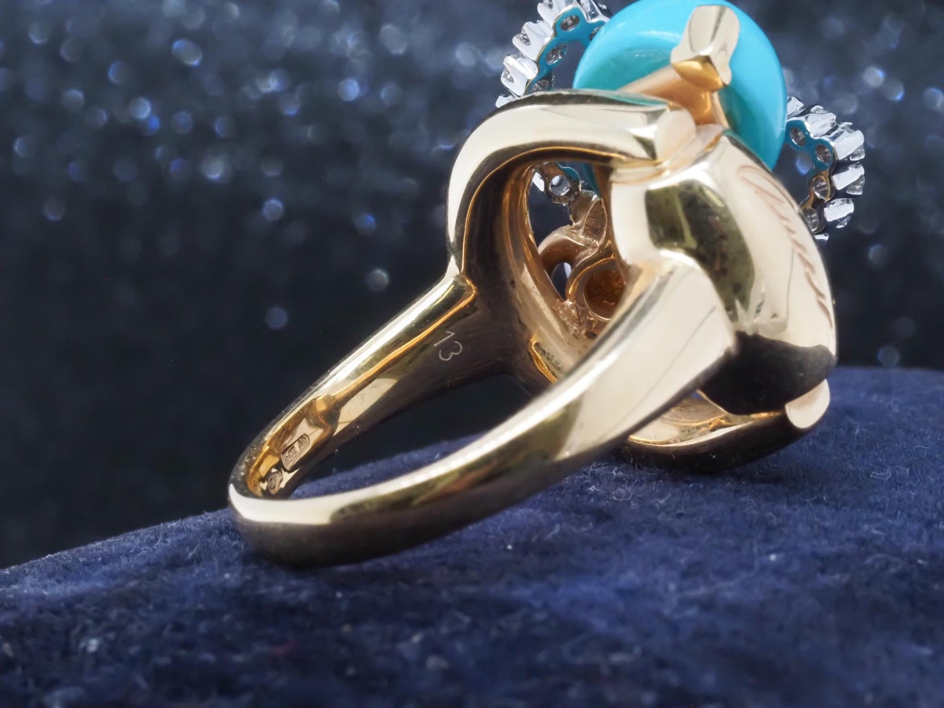 Estate Vintage 18K Gucci Bee Horsebit Turquoise Diamond Ring - VHK#116b