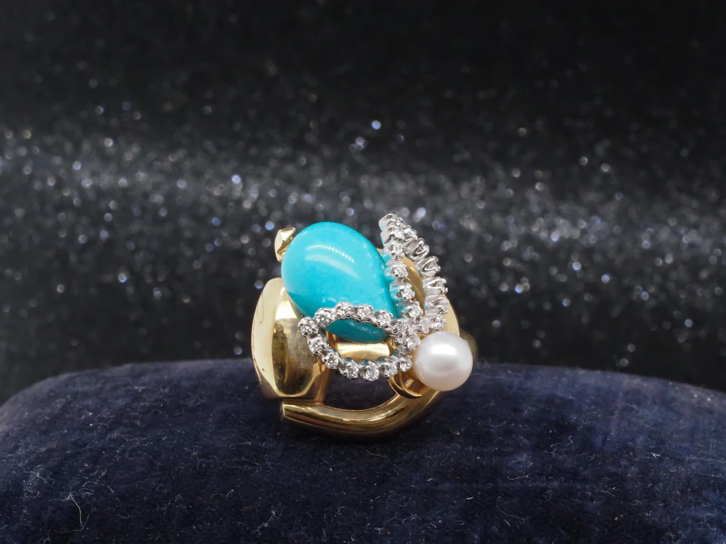 Estate Vintage 18K Gucci Bee Horsebit Turquoise Diamond Ring - VHK#116b