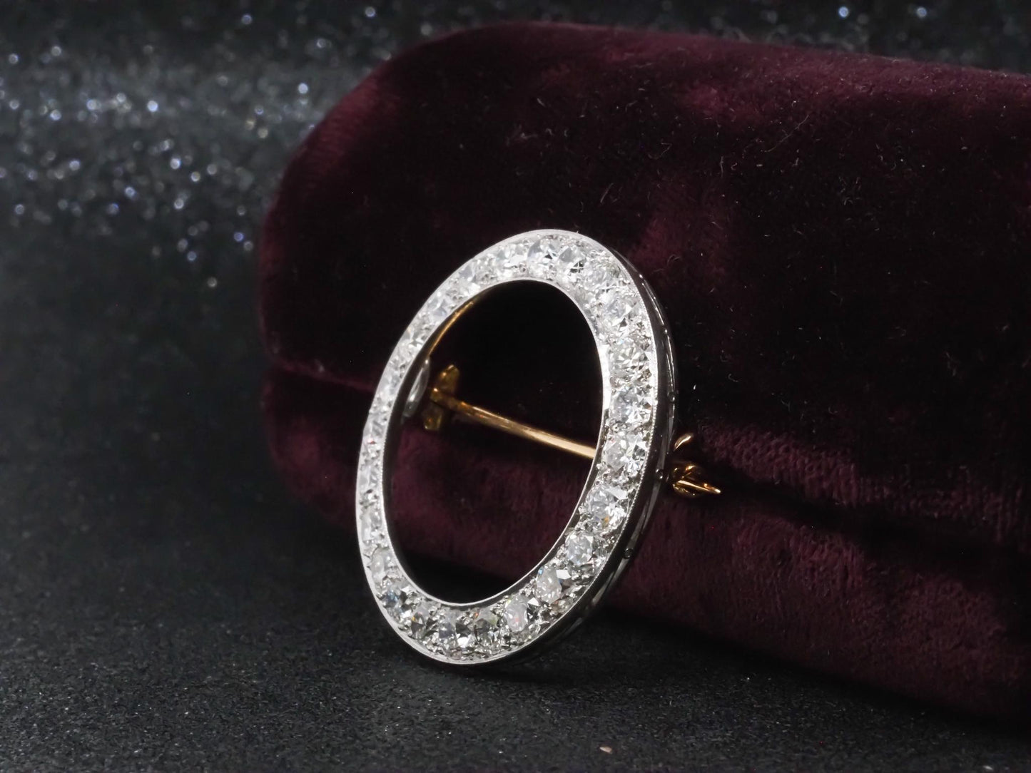 Estate 1920s Art Deco Tiffany & Co. 5.75ct Old European Diamond Platinum Circle