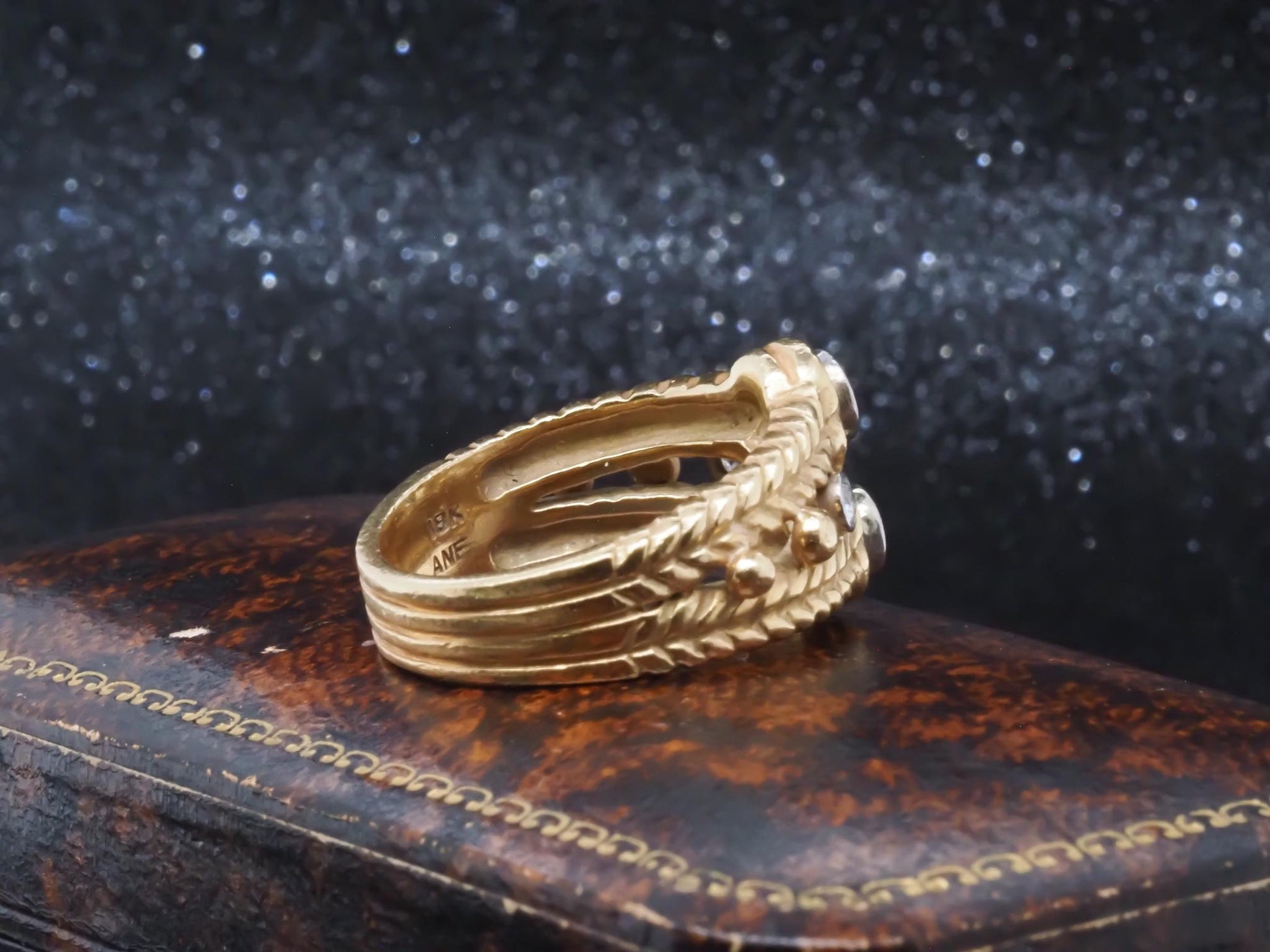 Estate 18K Yellow Gold Diamond Engraved Band - VHK#45A