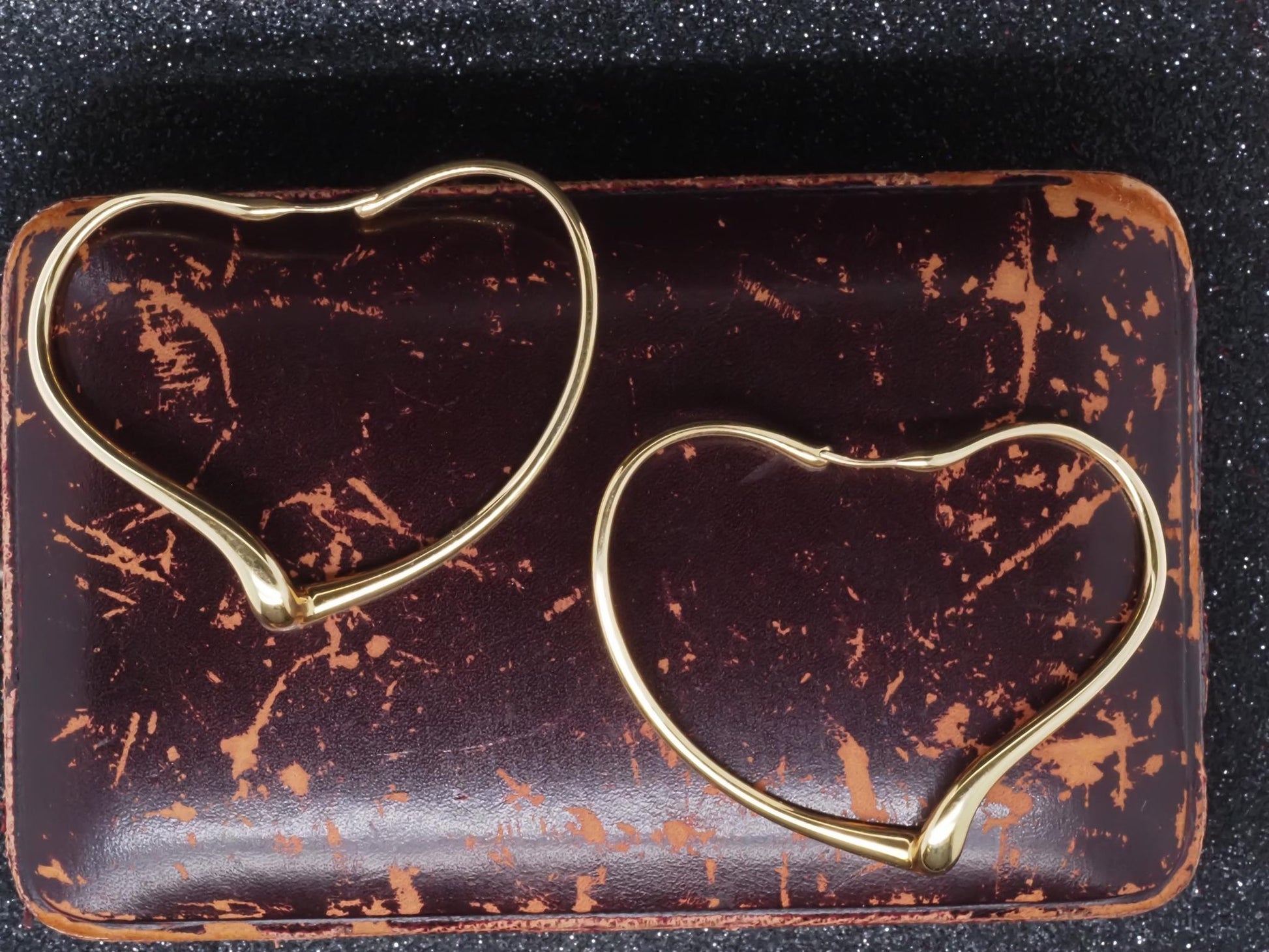 Estate Elsa Peretti Tiffany & Co. 18K Yellow Gold Open Heart Hoop Earrings