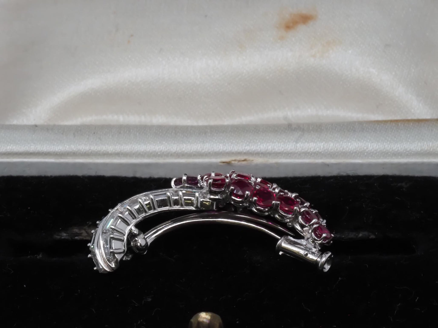 Vintage Art Deco Platinum Ruby & Diamond Brooch Pin - VHK#324a