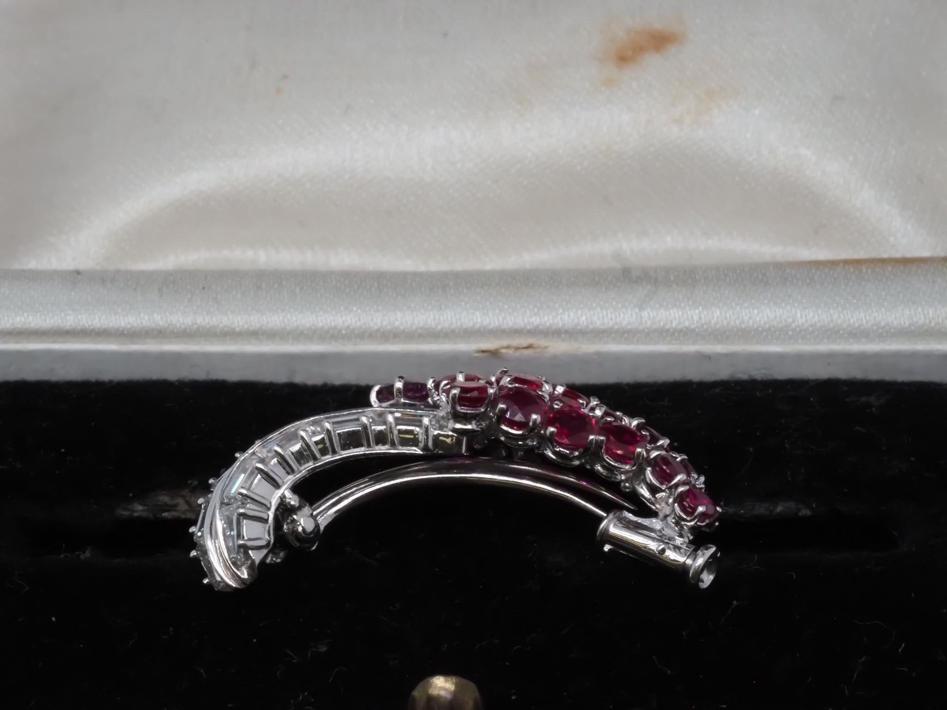 Vintage Art Deco Platinum Ruby & Diamond Brooch Pin - VHK#324a