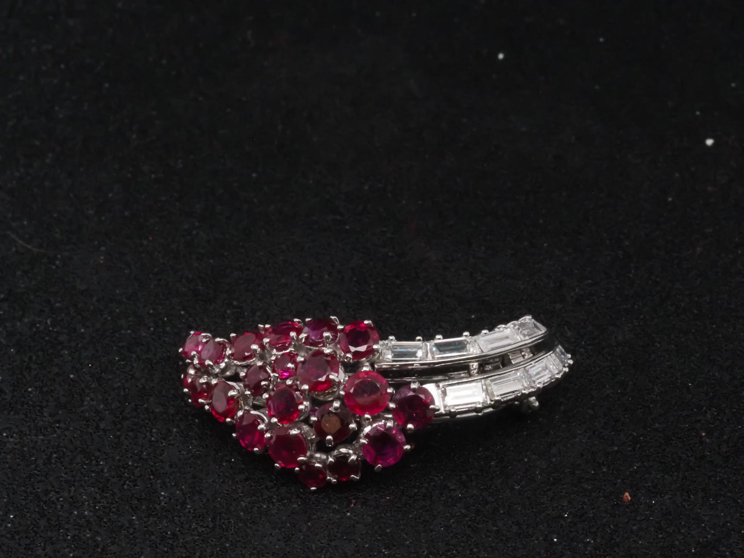 Vintage Art Deco Platinum Ruby & Diamond Brooch Pin - VHK#324a