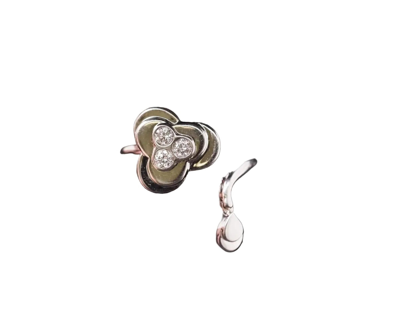 FRED Paris 18K White Gold Belle Du Jour Diamond Ring - VHK#20a