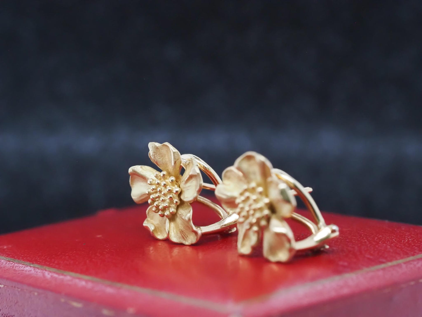 Estate Tiffany & Co. 18K Yellow Gold Dogwood Flower Earrings - VHK#88b