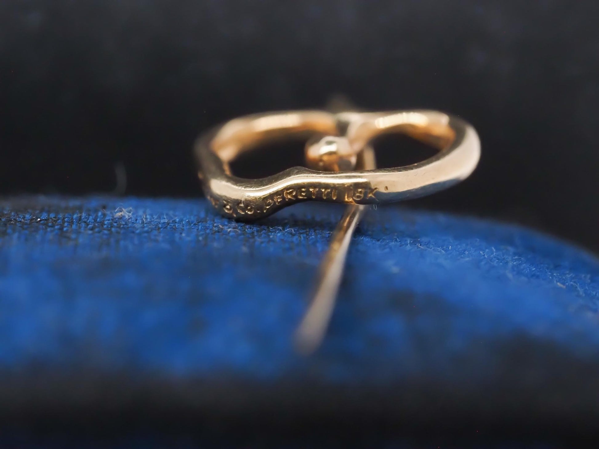 Estate 18K Yellow Gold Elsa Peretti Tiffany & Co . Apple Stick Pin - VHK#506a