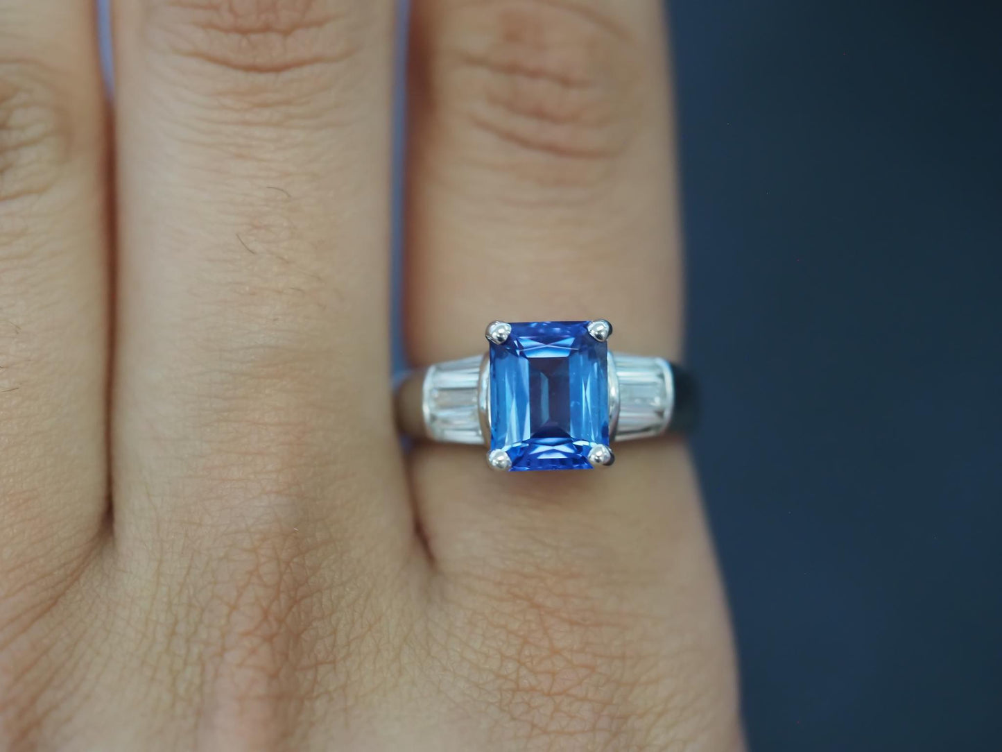 Estate 18K White Gold Tanzanite and Diamond Ring - VHK#304a