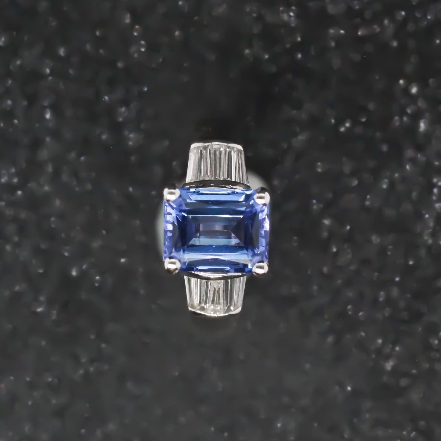 Estate 18K White Gold Tanzanite and Diamond Ring - VHK#304a