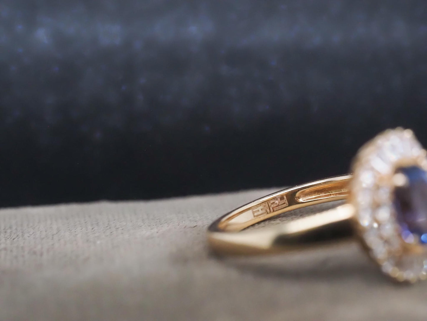Estate EFFY 14K Yellow Gold Tanzanite and Diamond Ring - VHK#315a