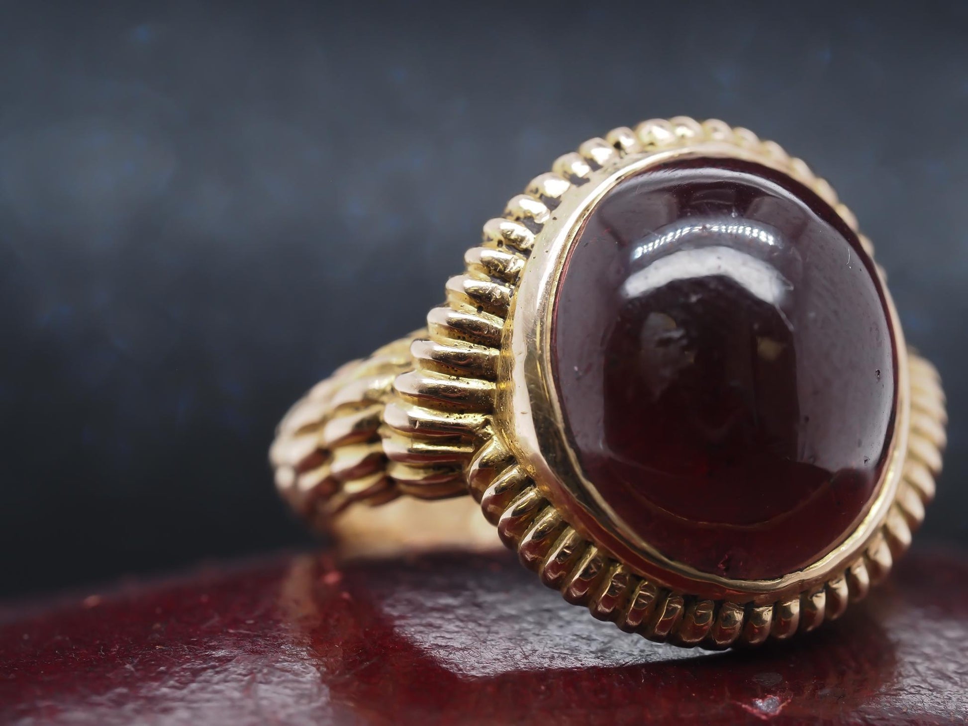 Estate Victorian 15K Yellow Gold Tourmaline Cabochon Ring - VHK#292a