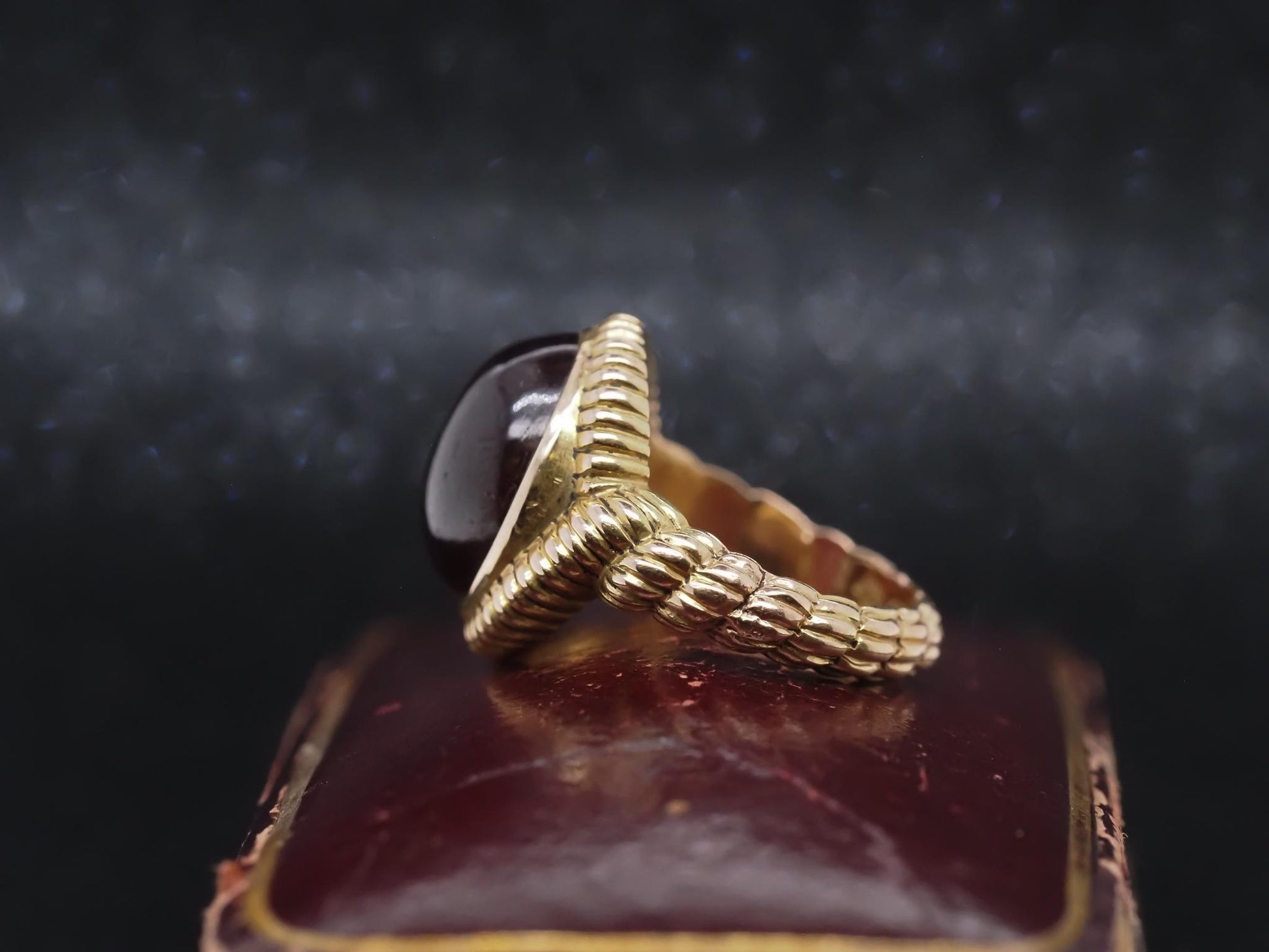 Estate Victorian 15K Yellow Gold Tourmaline Cabochon Ring - VHK#292a