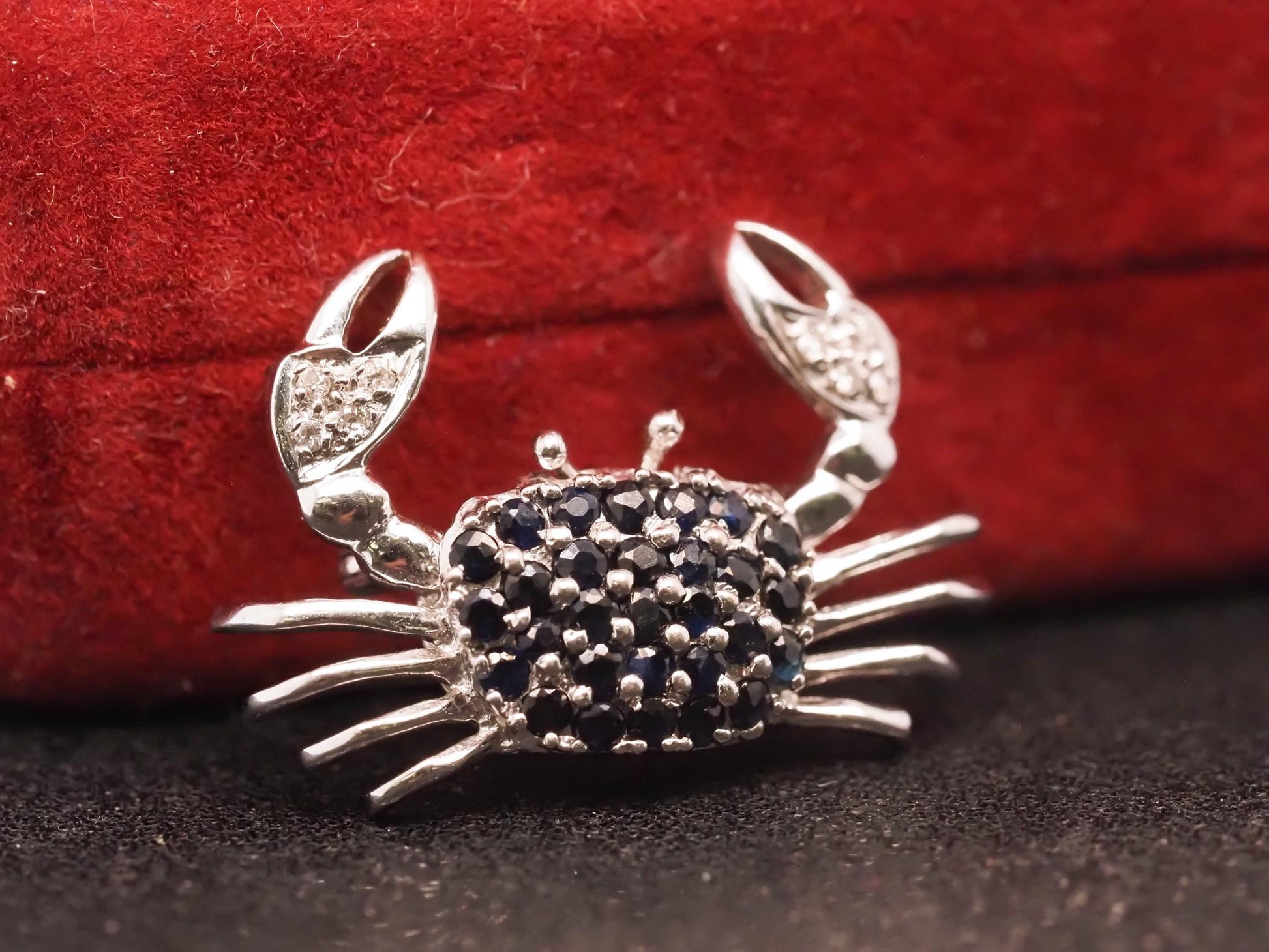 Estate 14K White Gold Sapphire and Diamond Crab Brooch - VHK#319A