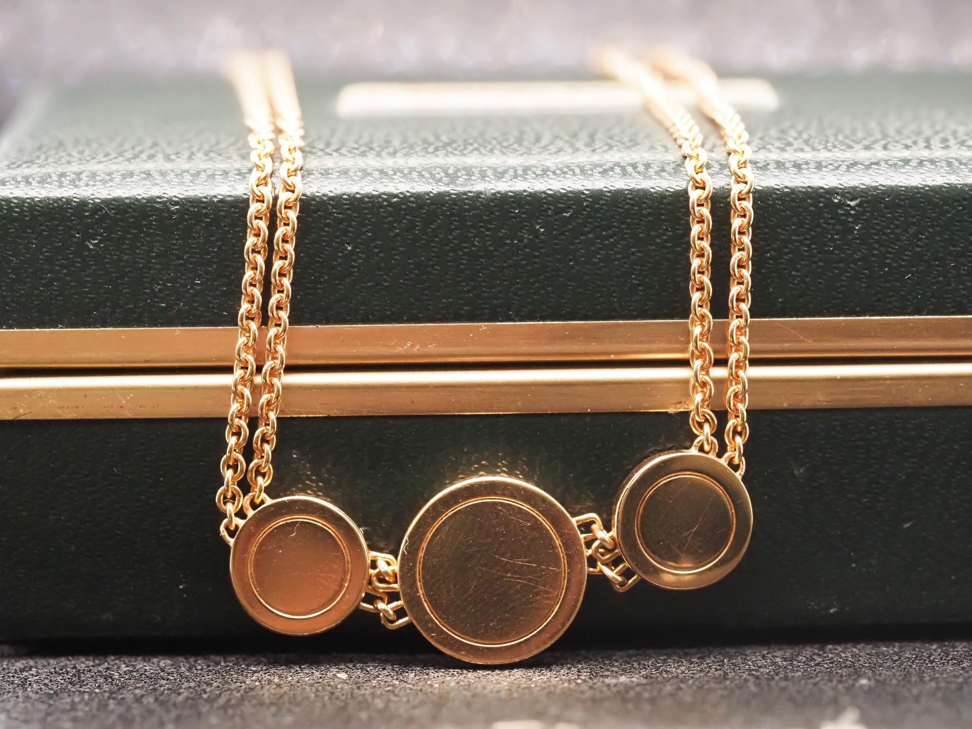 Estate BVLGARI 18K Yellow Gold Malachite, Mother Of Pearl, Sugilite Necklace