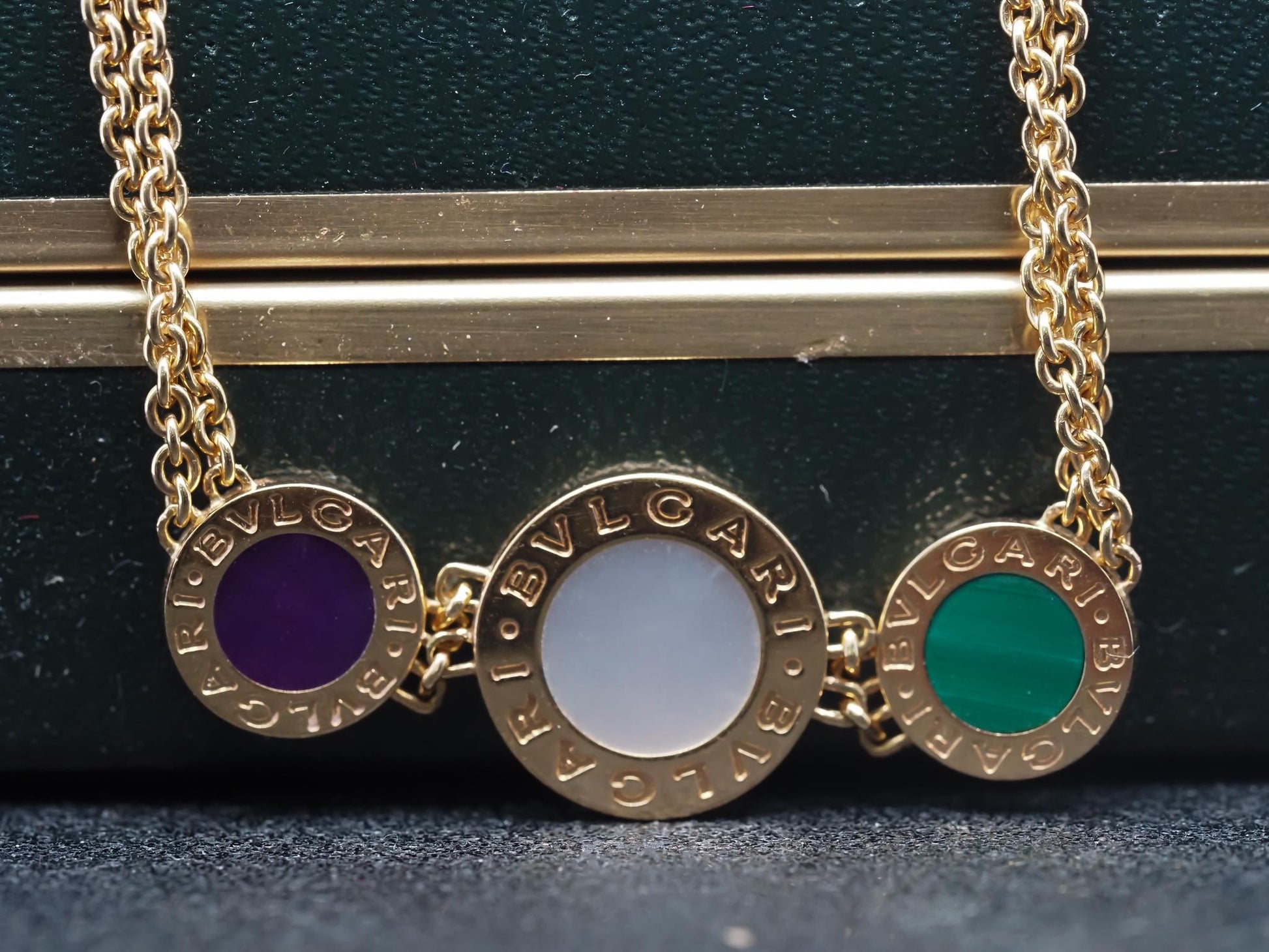 Estate BVLGARI 18K Yellow Gold Malachite, Mother Of Pearl, Sugilite Necklace