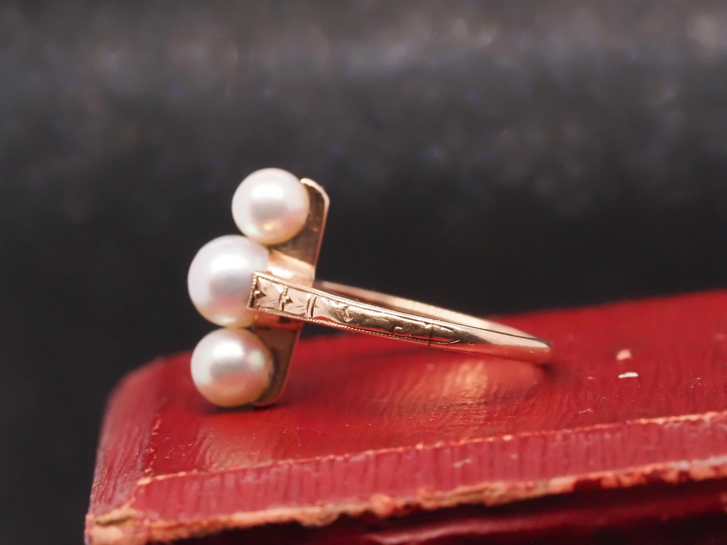 Estate Edwardian 14K Yellow Gold Pearl 3 Stone Ring - VHK#98a