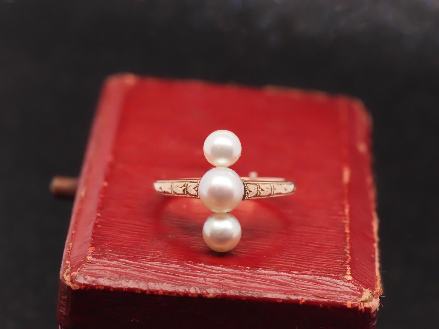 Estate Edwardian 14K Yellow Gold Pearl 3 Stone Ring - VHK#98a