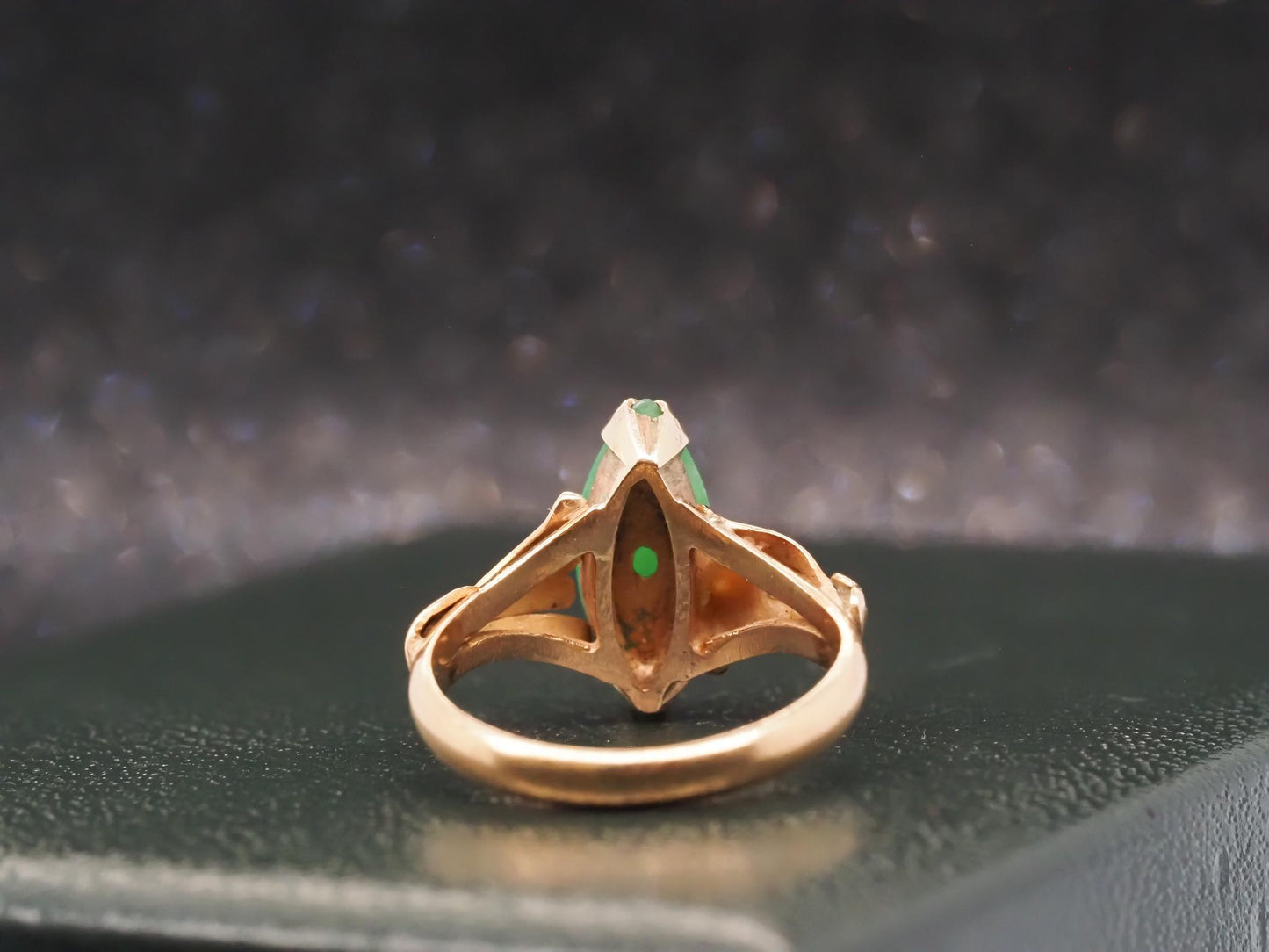 Estate Vintage 14K Gold Jade Navette Ring -VHK#23A