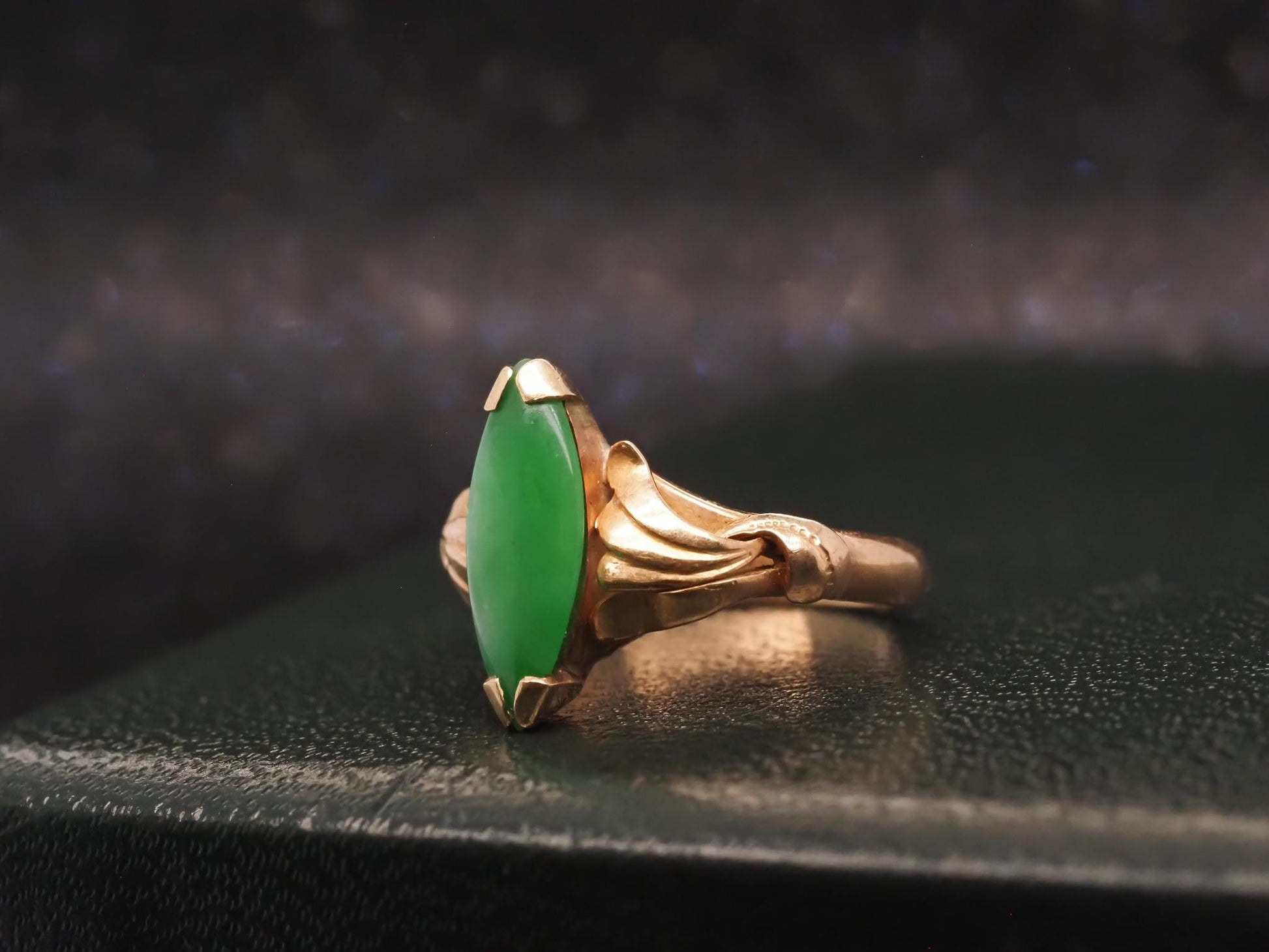 Estate Vintage 14K Gold Jade Navette Ring -VHK#23A