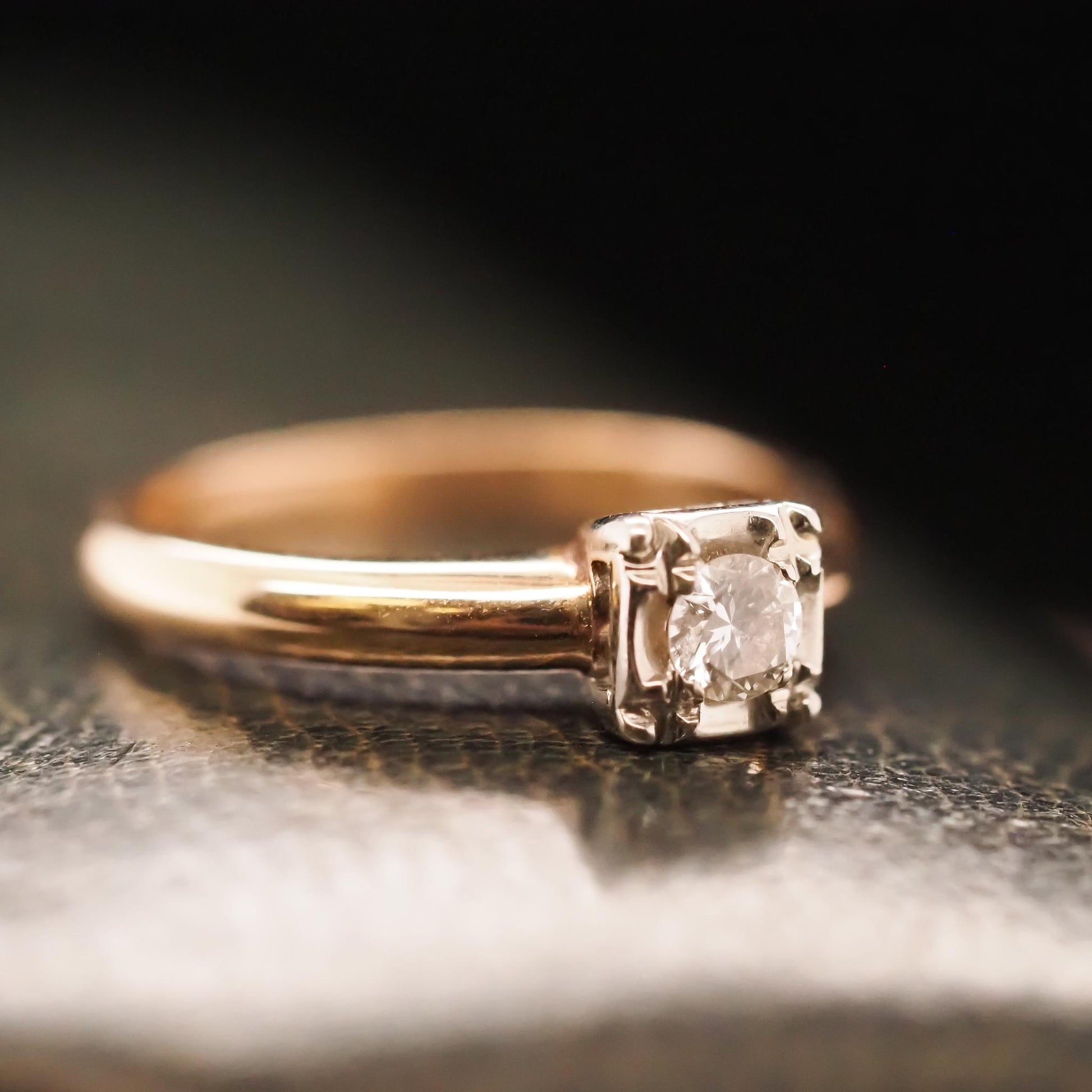 Vintage 1960s 14K Yellow Gold .15ct Diamond Engagement Ring - VHK#659