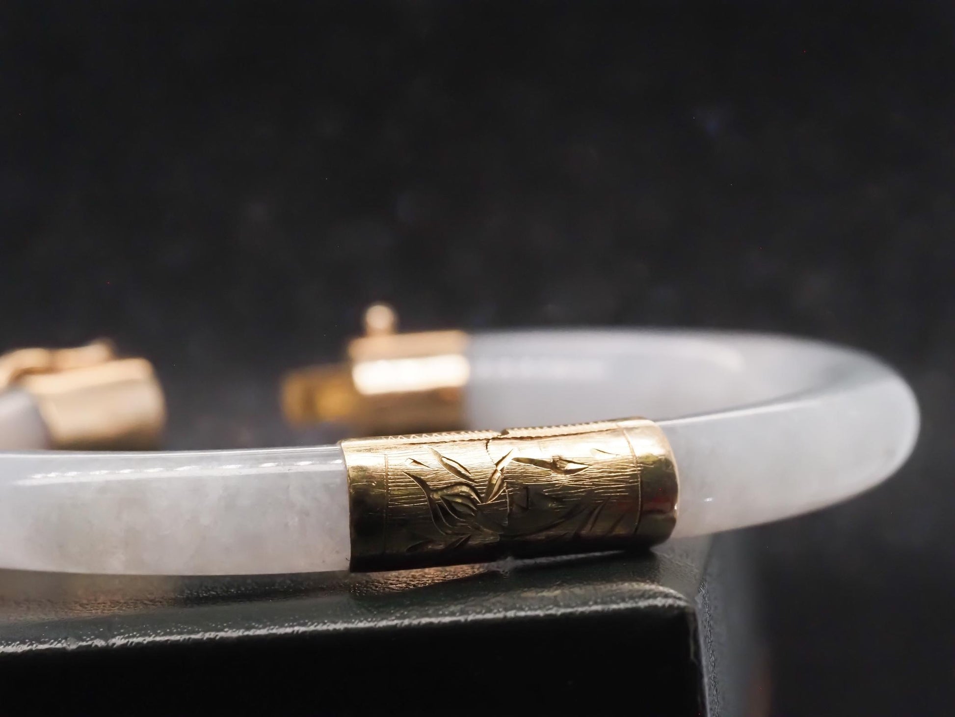 Estate 14K Yellow Gold Jade Bangle with Green and Brown Tone