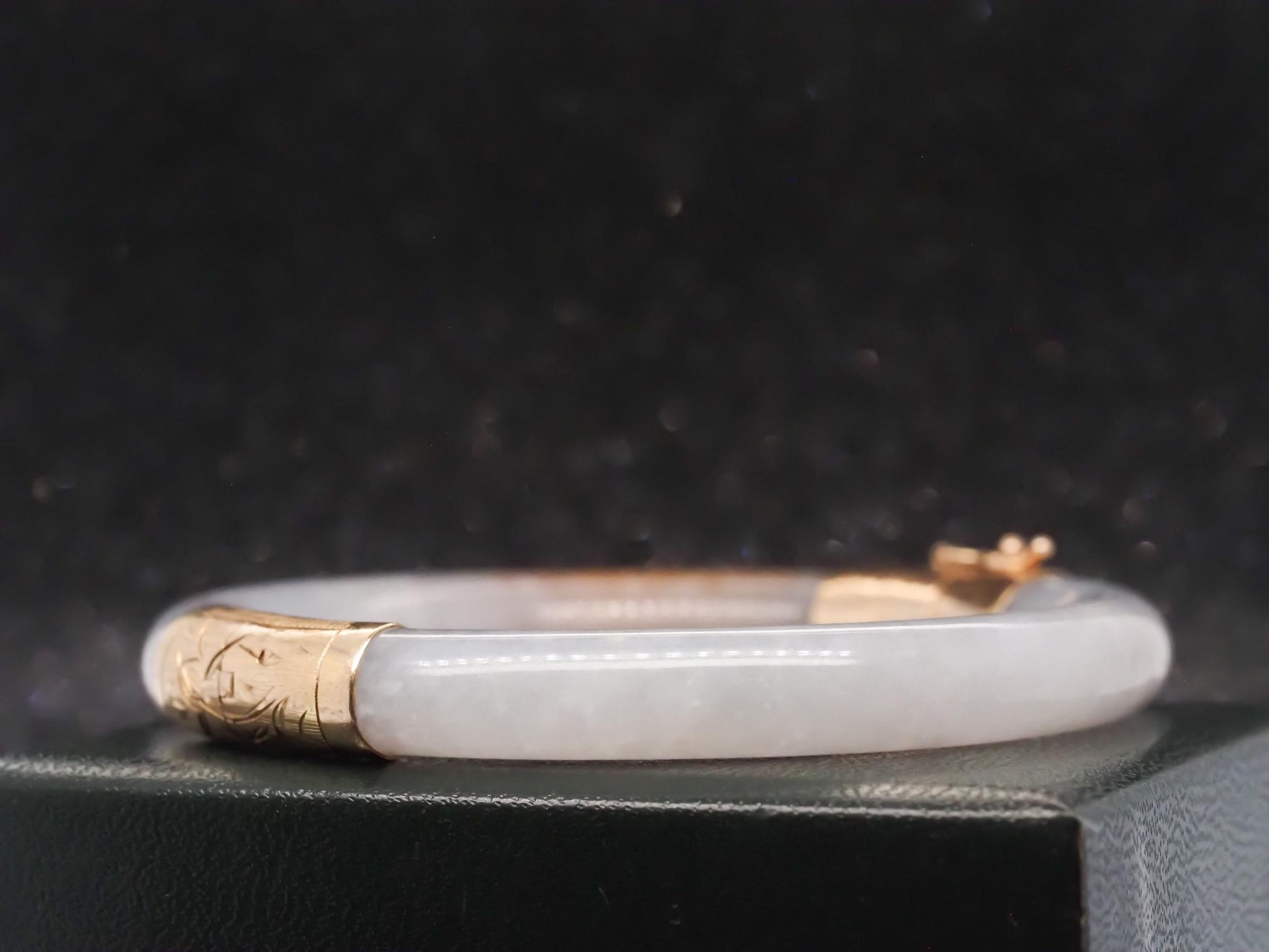 Estate 14K Yellow Gold Jade Bangle with Green and Brown Tone