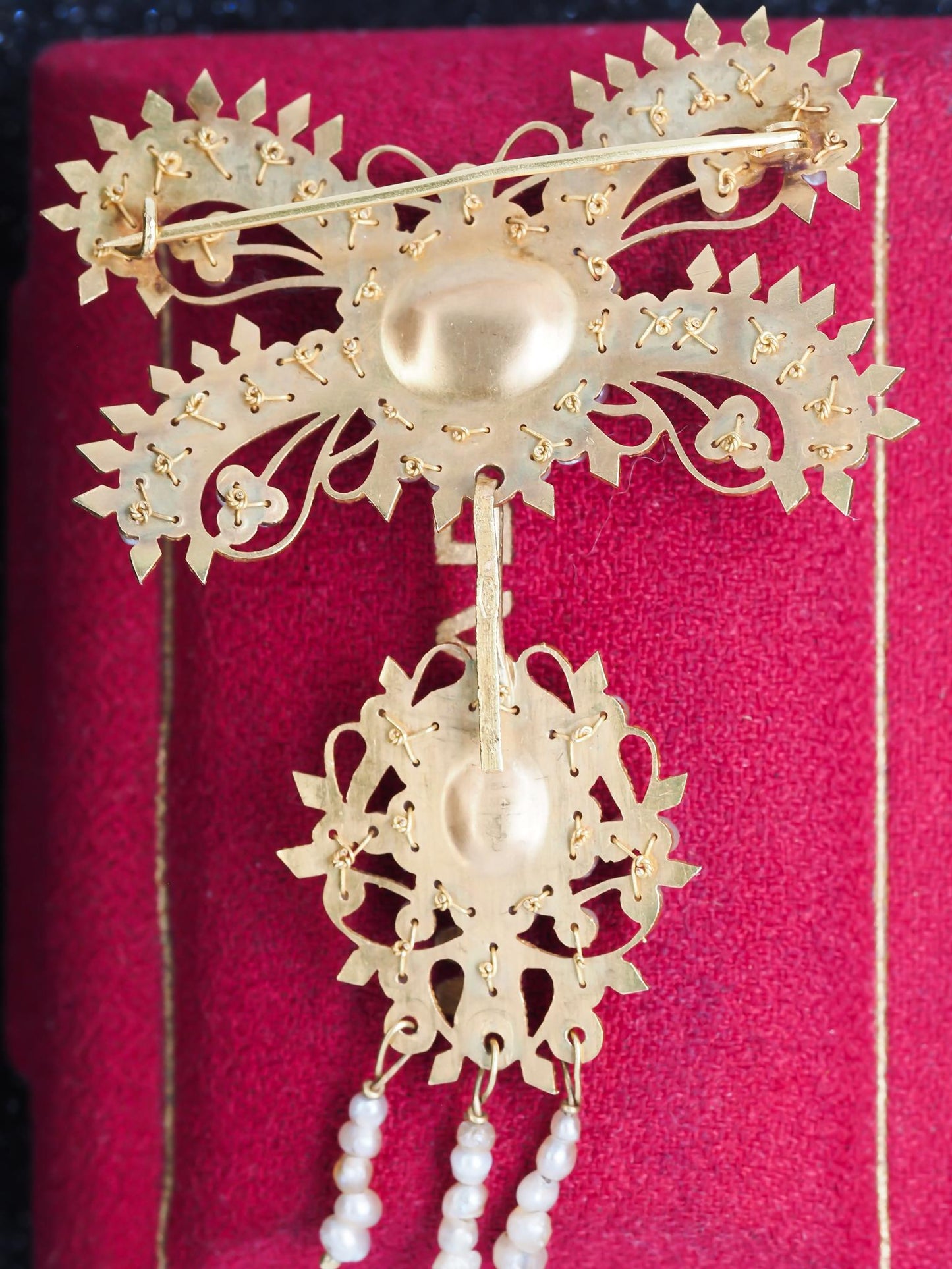 Georgian Canetille 15K Yellow Gold Amethyst, Citrine & Seed Pearl Pendant Brooch