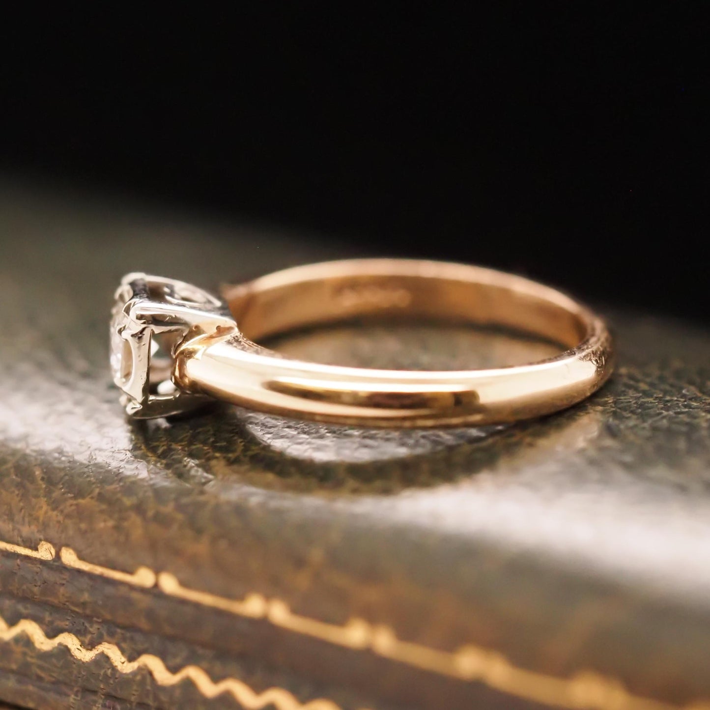 Vintage 1960s 14K Yellow Gold .15ct Diamond Engagement Ring - VHK#659