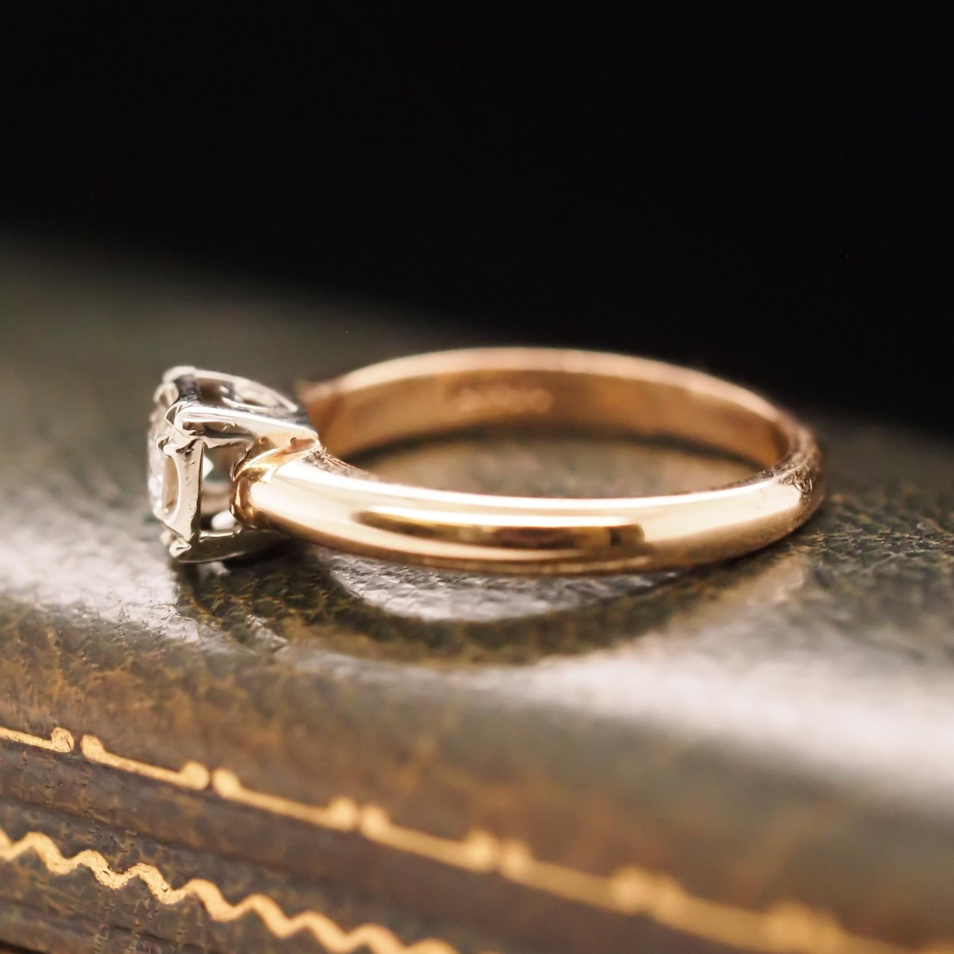 Vintage 1960s 14K Yellow Gold .15ct Diamond Engagement Ring - VHK#659