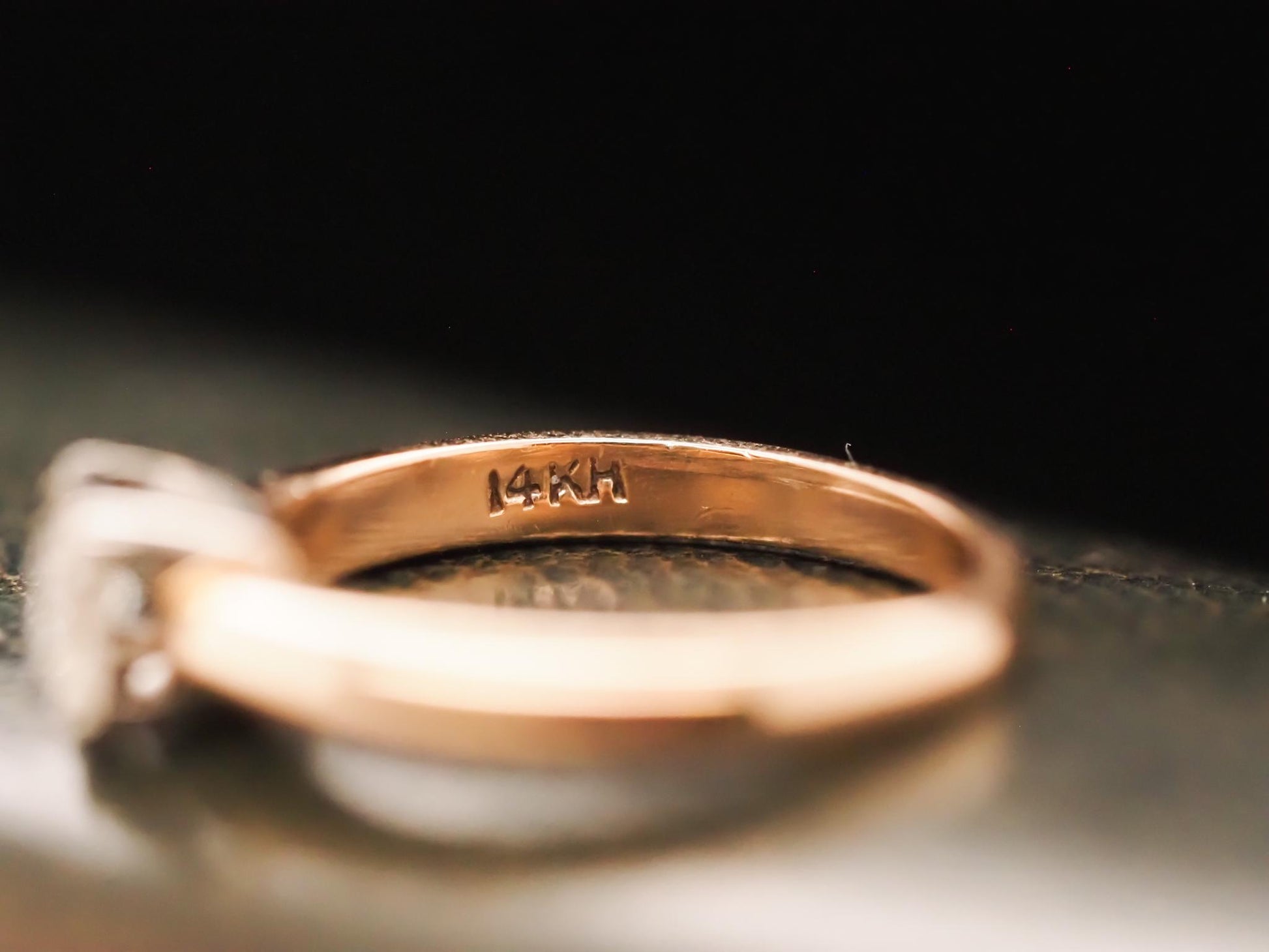 Vintage 1960s 14K Yellow Gold .15ct Diamond Engagement Ring - VHK#659