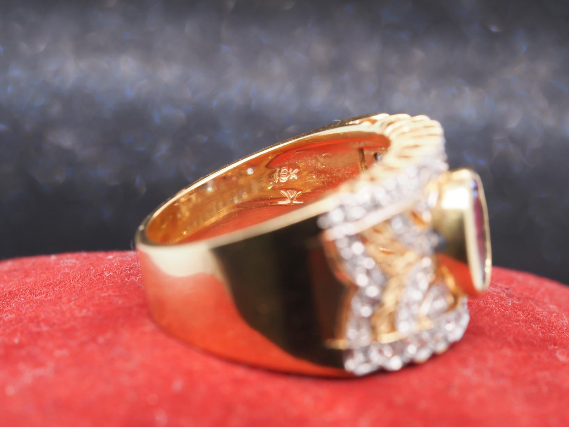 Estate LEVIAN 18K Yellow Gold Tanzanite and Diamond Ring -VHK#215B
