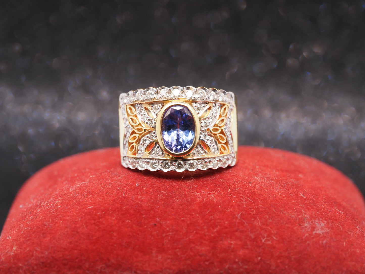 Estate LEVIAN 18K Yellow Gold Tanzanite and Diamond Ring -VHK#215B