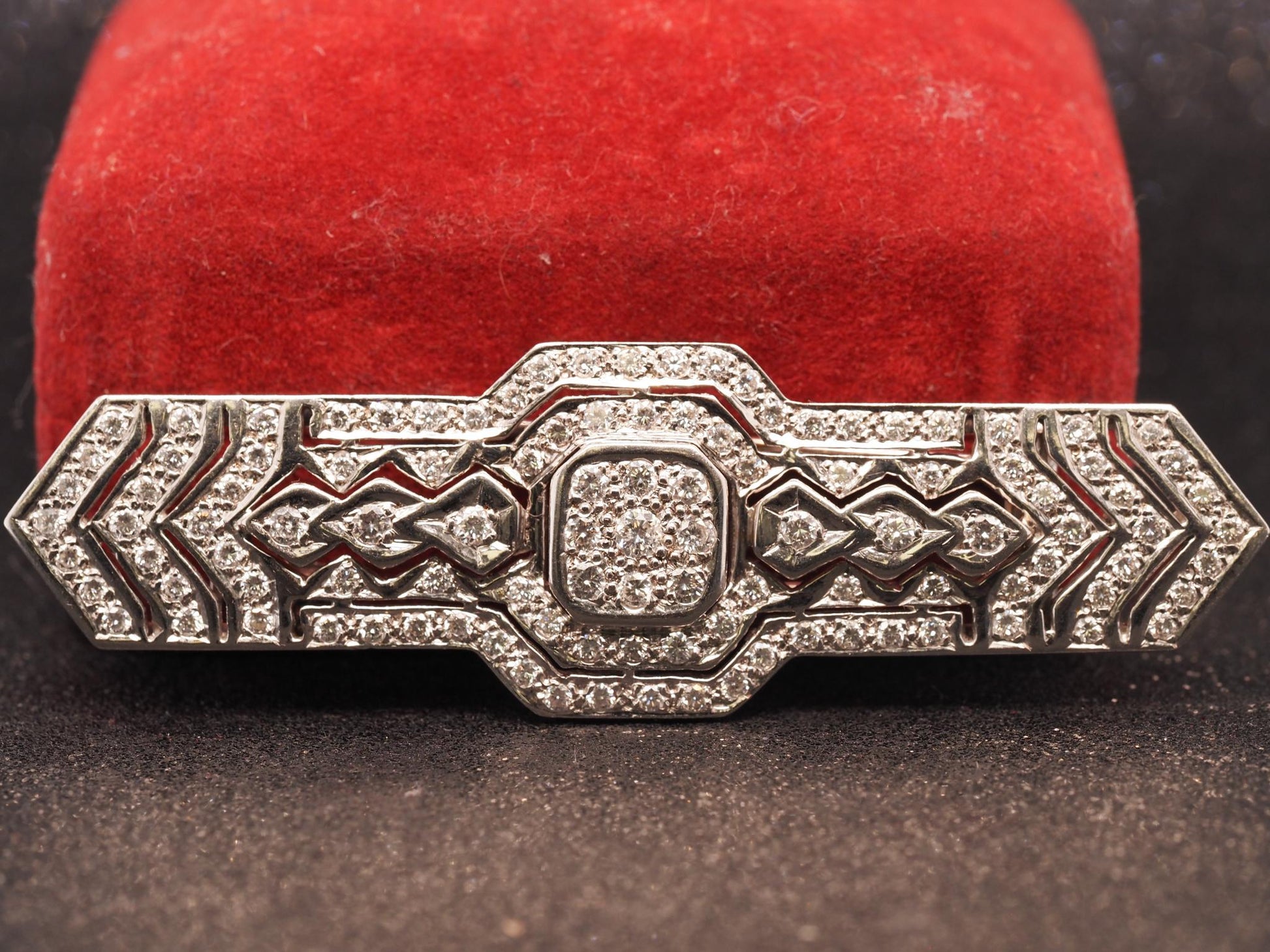 18K White Gold Diamond Art Deco Style Bar Brooch - VHK420A